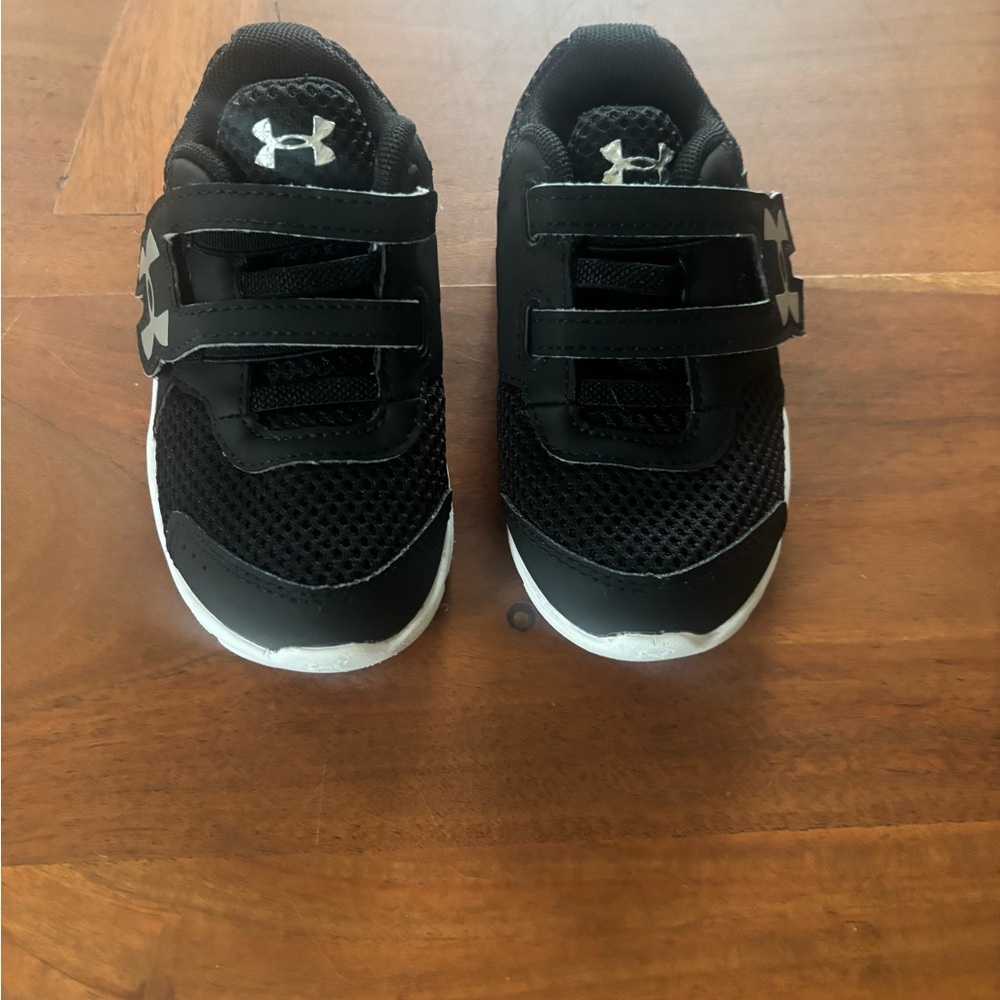 Under Armour Toddler Black Sneakers